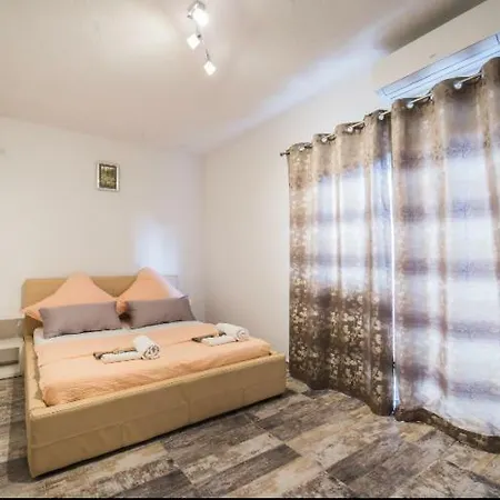 Noah Apartment Vodice Exterior photo